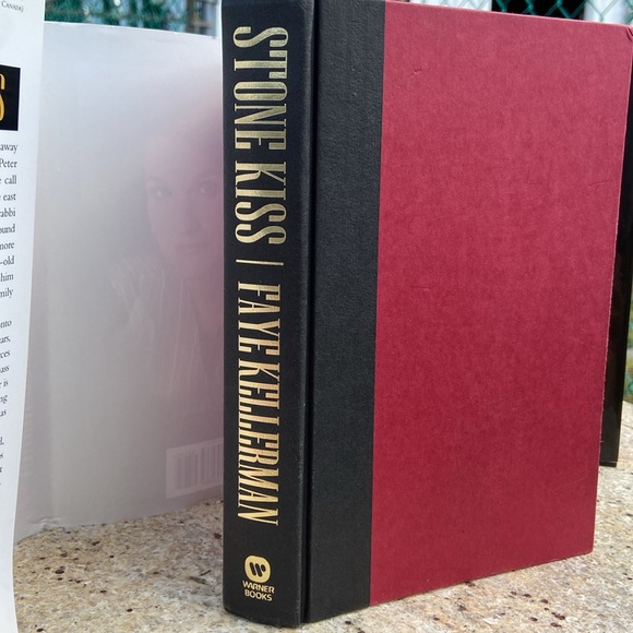 Faye Kellerman Stone Kiss A Peter Decker/Rina Lazarus Novel Hardcover - Picture 4 of 13